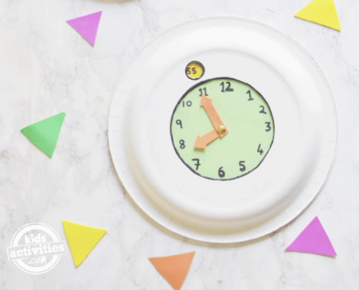 paper plate clock, paper clock activity, teach kids to tell time, teaching children to tell time, teach telling time to your kids, how to teach time