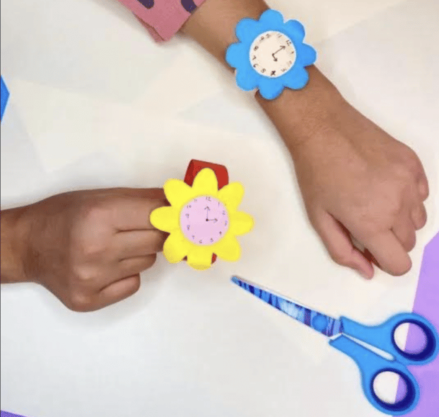 paper watch for kids, teach kids to tell time, teaching children to tell time, teach telling time to your kids, how to teach time